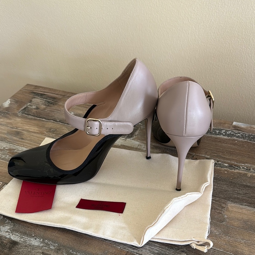 Valentino Black and Tan Heels with Mary Jane Strap - Picture 5 of 5